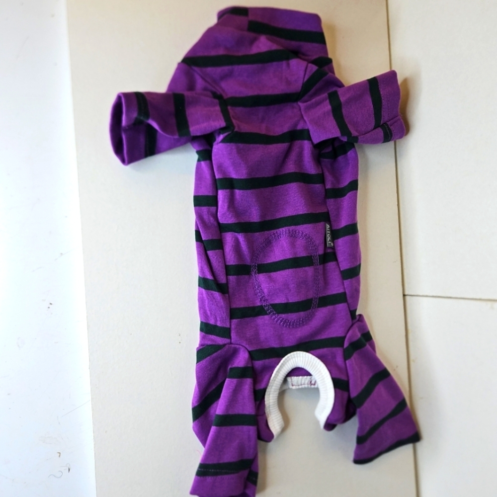 🎁 Purple and Black Striped Puppy Cloth Costume